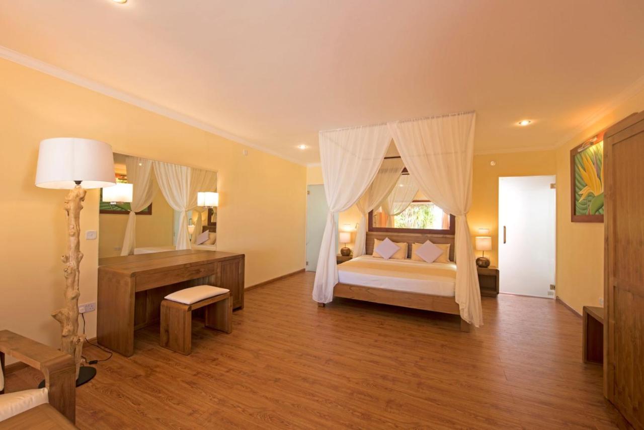 Thulhagiri Island Resort & Spa Thulhaagiri Exteriör bild