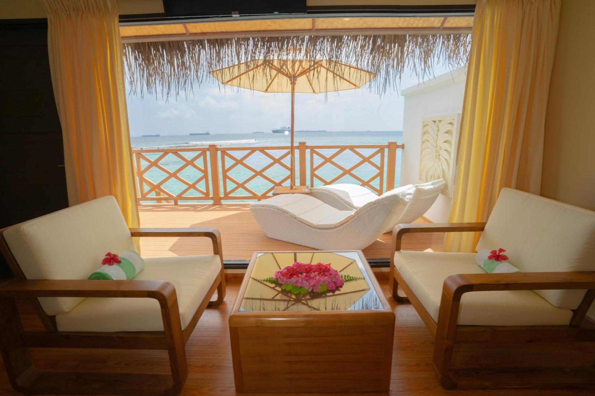 Thulhagiri Island Resort & Spa Thulhaagiri Exteriör bild